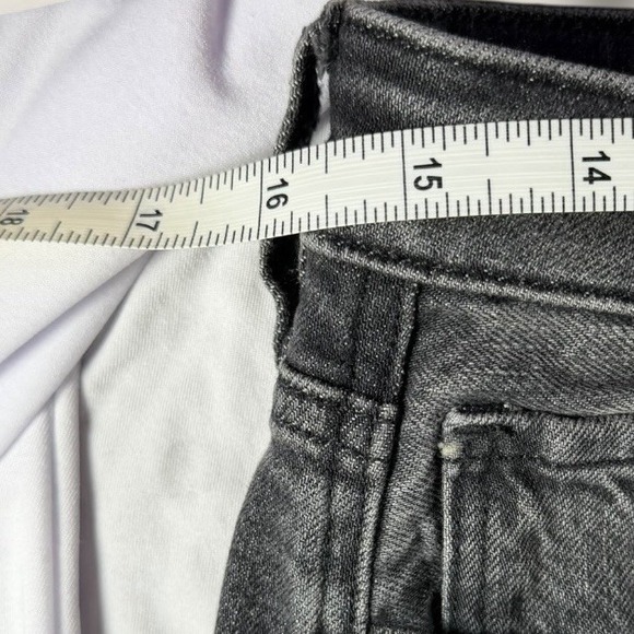 American Eagle Strigid Mom Jeans Women's Size 8 X-Long Black High Rise Denim - Picture 4 of 7